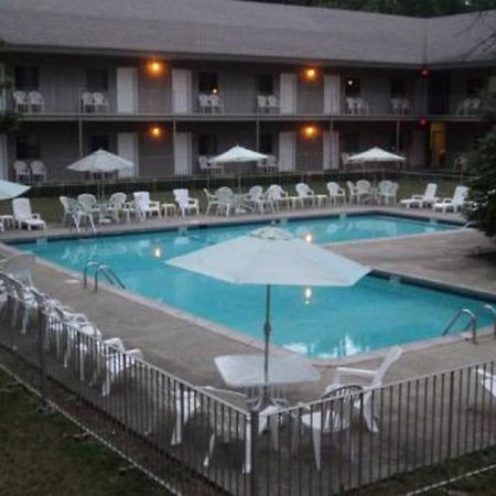 The Stone Gate Resort 乔治湖 外观 照片