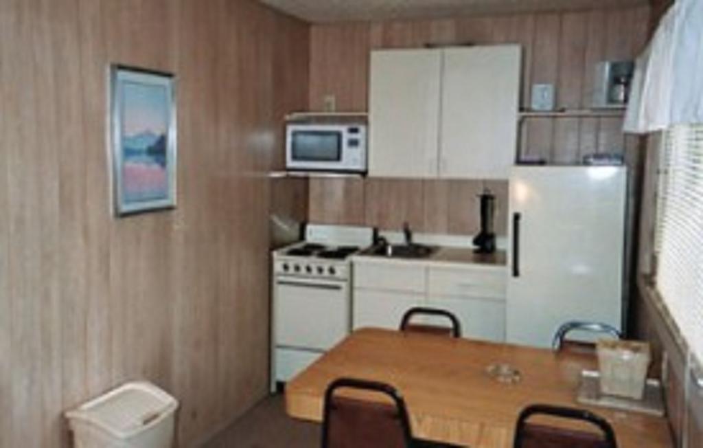 The Stone Gate Resort 乔治湖 外观 照片